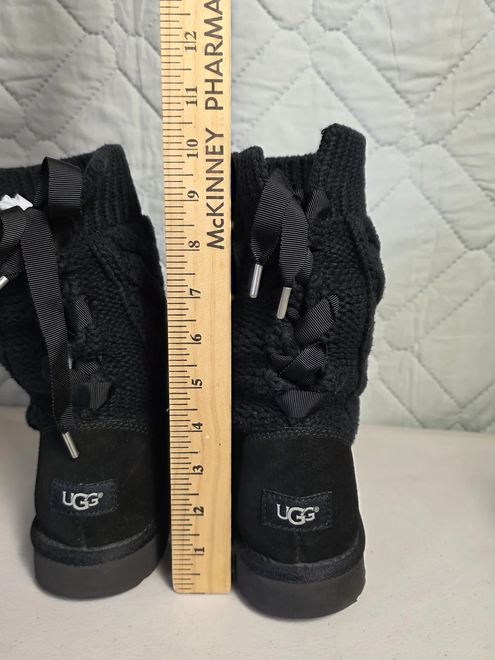 Ugg Australia Isla Black Woven Knit Calf High Lace Up Sweater Boots Women  Sz 9